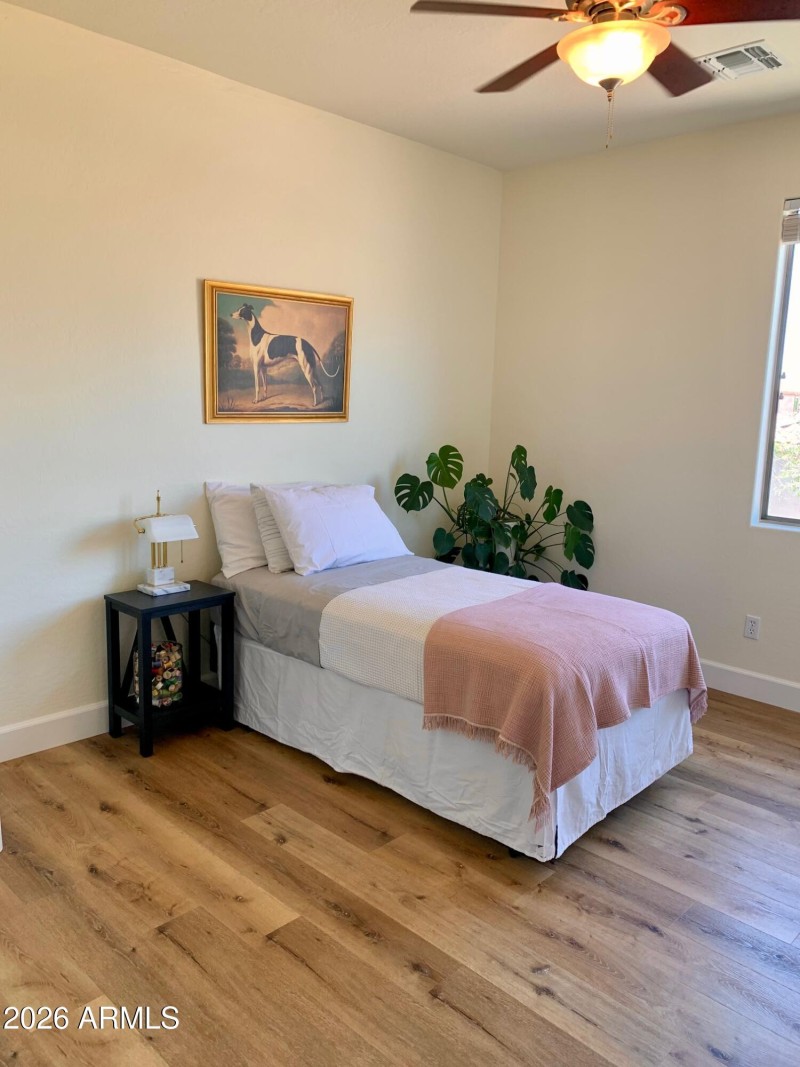Upstairs Bedroom 2 Twin Bed