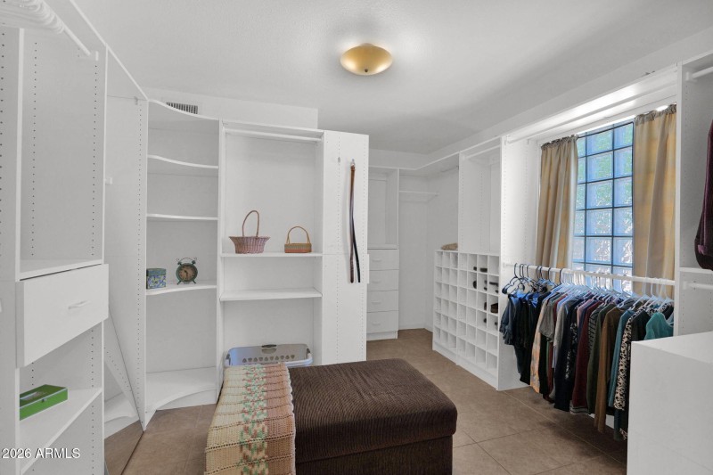 6-web-or-mls-P1681359