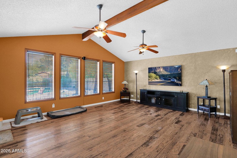 13-web-or-mls-P1681371