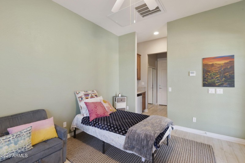 58-web-or-mls-DLB_9501