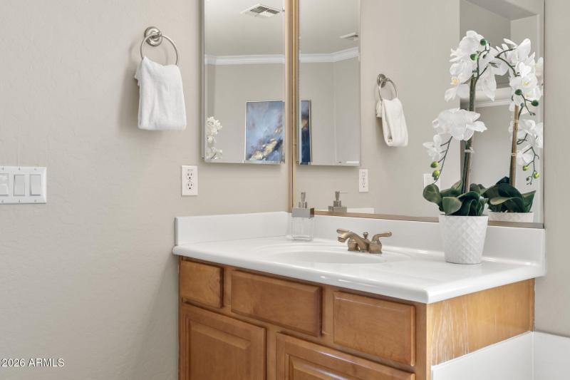61-web-or-mls-4138-e-lafayette-ave