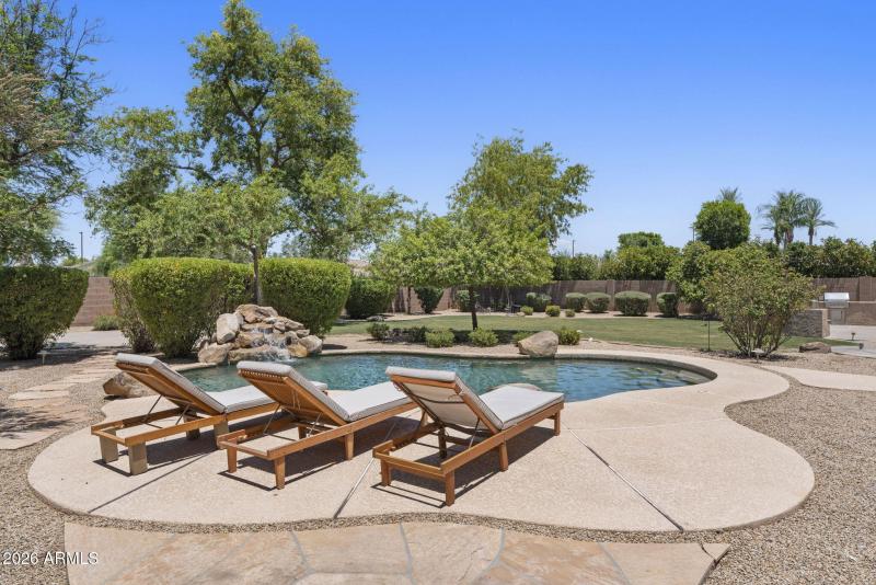 73-web-or-mls-4138-e-lafayette-ave