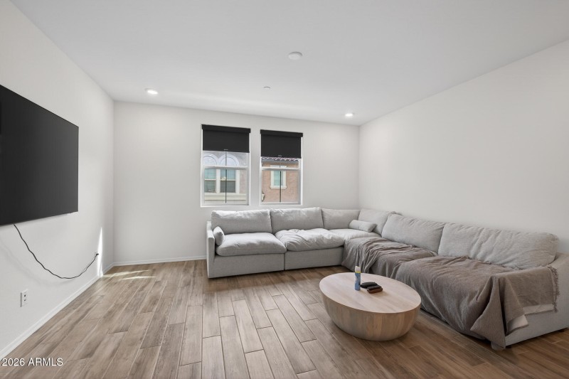 5)GREAT ROOM