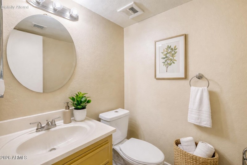 Half bath view 2