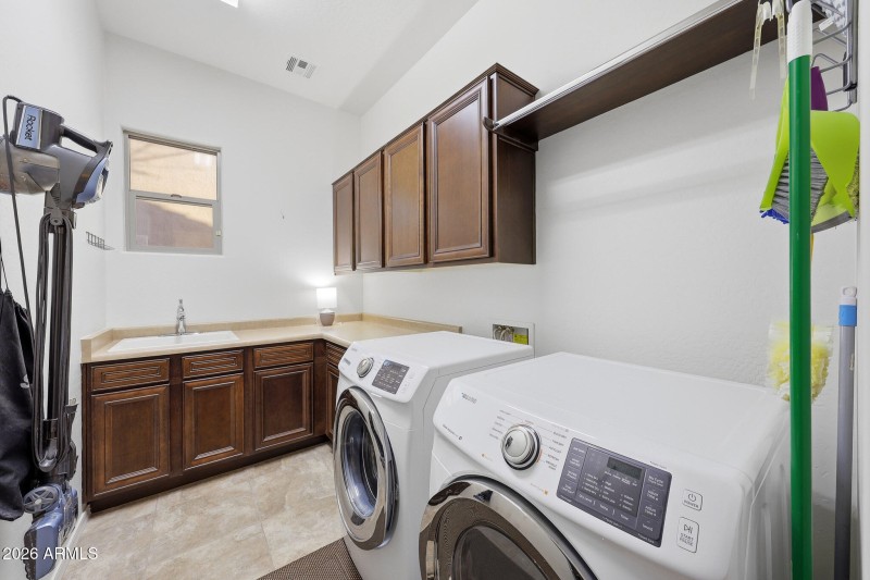 LDY W SINK