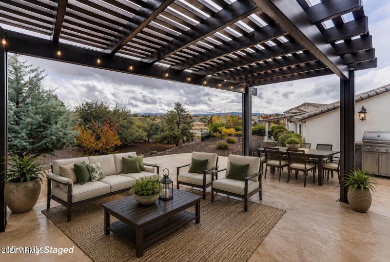 Virtually Staged Outdoor patio