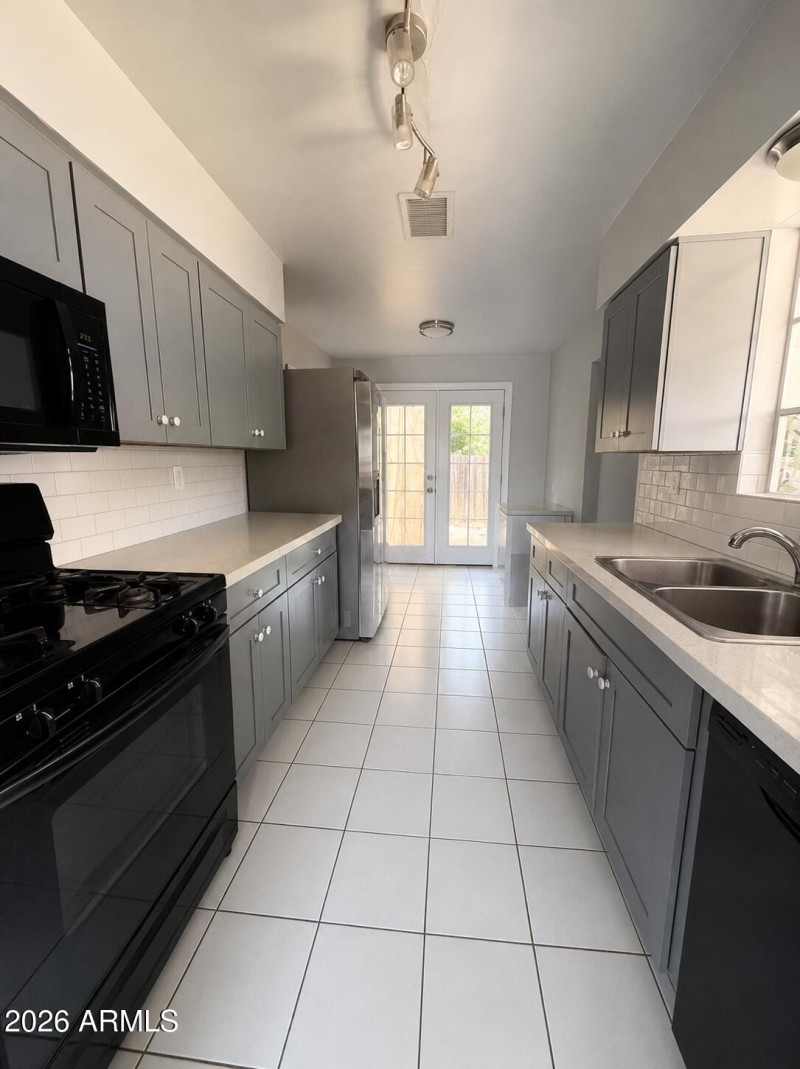 NEW KITCHEN