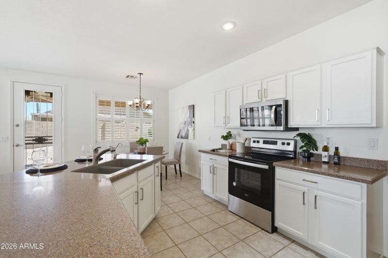 Kitchen 4