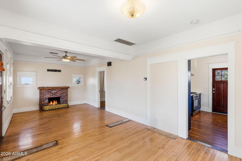 7-web-or-mls-1238_E_McKinley_St_Phoenix_