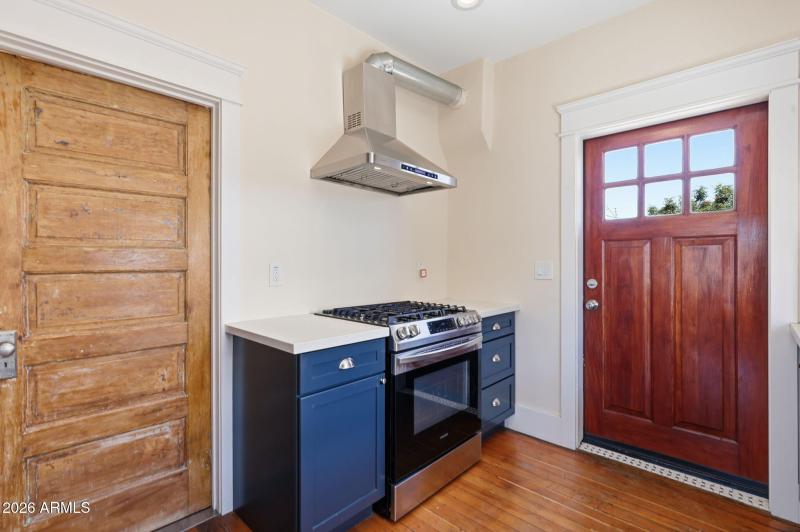 14-web-or-mls-1238_E_McKinley_St_Phoenix