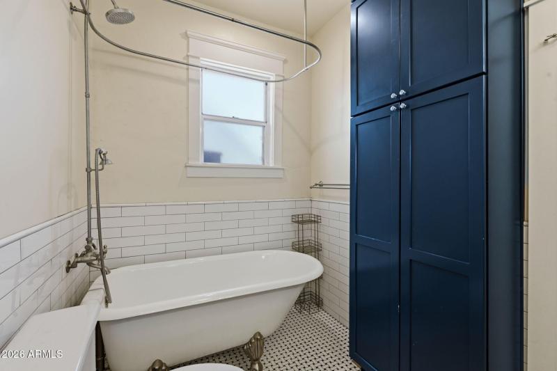 19-web-or-mls-1238_E_McKinley_St_Phoenix
