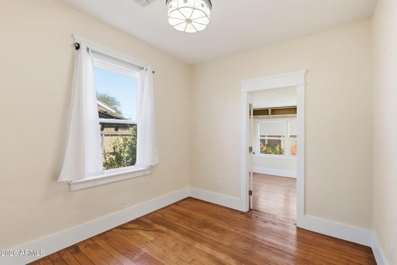 20-web-or-mls-1238_E_McKinley_St_Phoenix