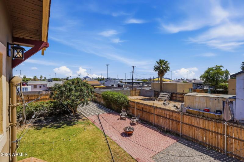 26-web-or-mls-1238_E_McKinley_St_Phoenix