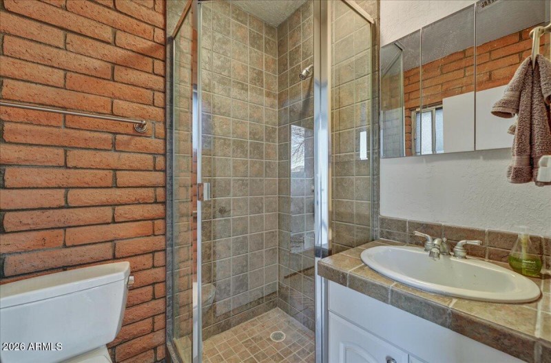 35-Guest Bath