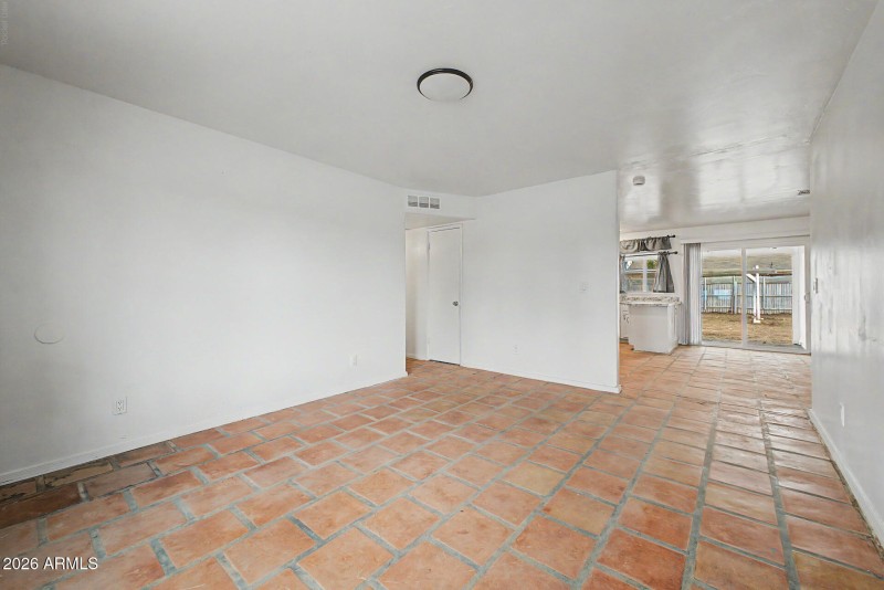Great Room to Kitchen
