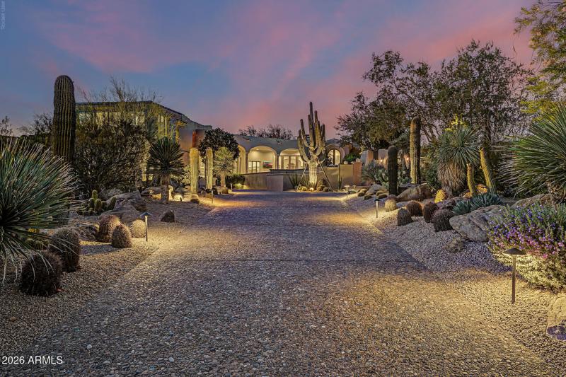 Stunning curb appeal