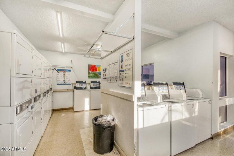 PARADISE PARK LAUNDRY