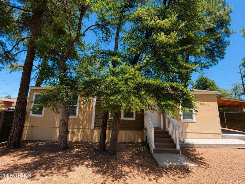 311 S. Mariposa St