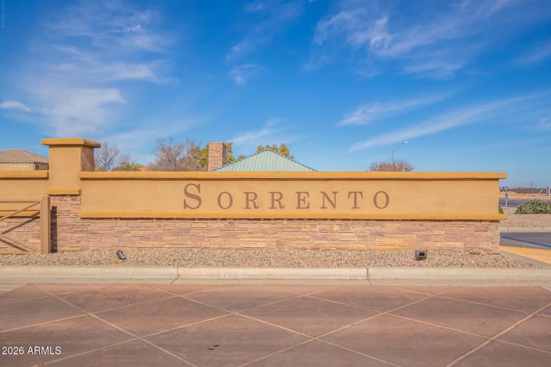 Oliveto Sorrento sign new