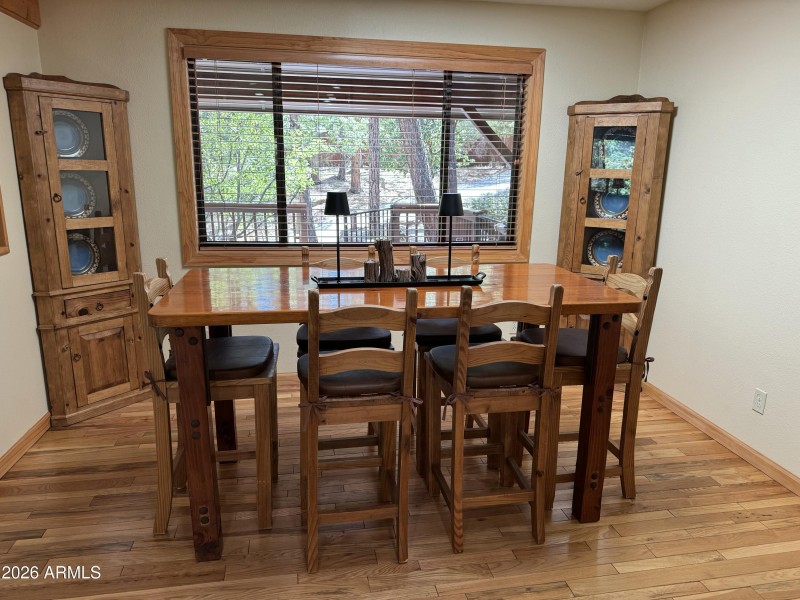 Dining (2)