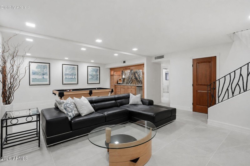 016_Living Room