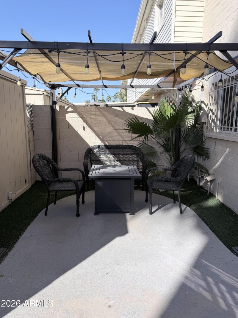 BACK PATIO 2