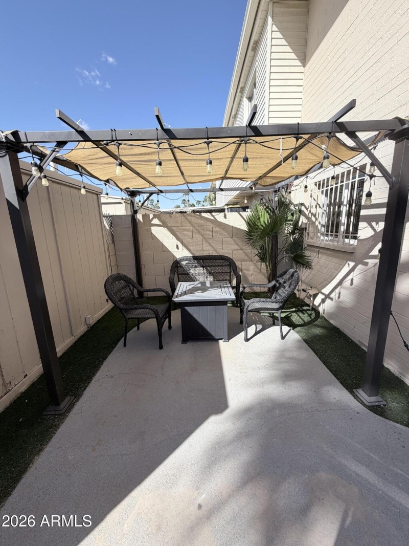 BACK PATIO 1