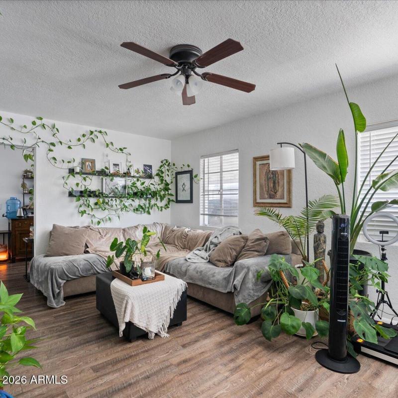 Living Room 449