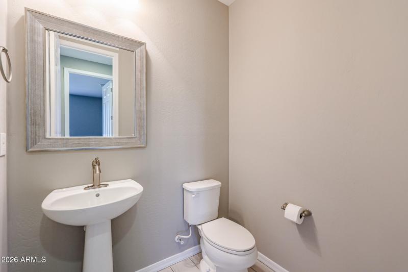 Guest Powder bath