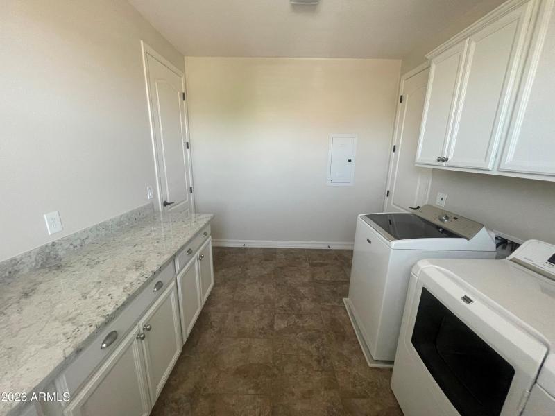 2709 N Black Rock Rd (128)