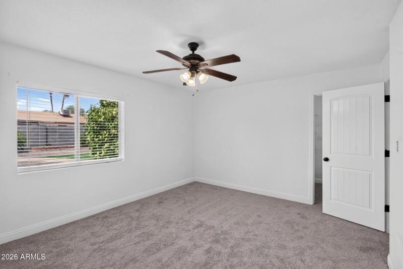 019E Lupine Ave_web