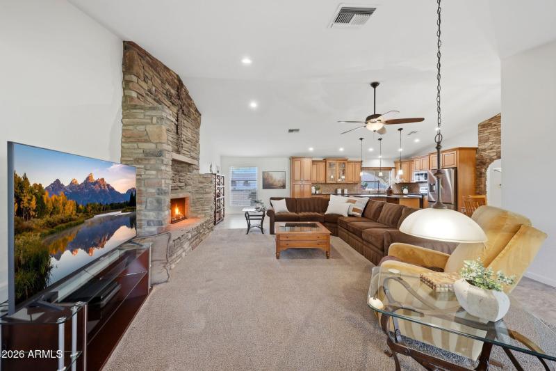 Great Room w/ Fireplace