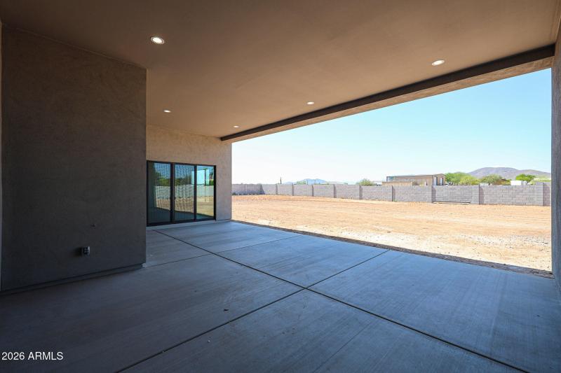 CC5 64 J Patio 2