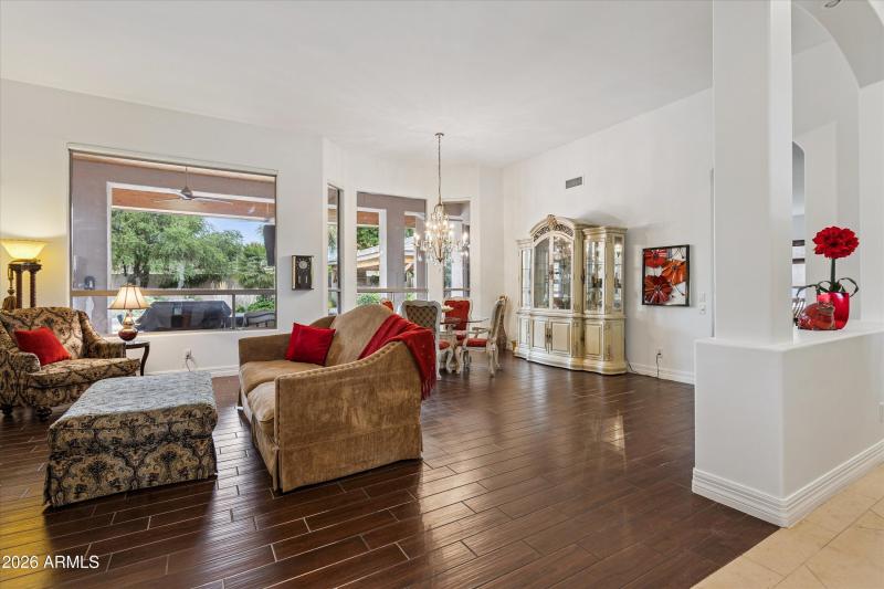 02-6428 W Eugie Ave, Glendale, AZ 85304