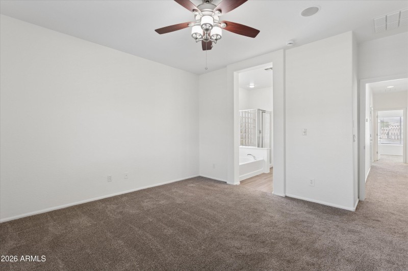 20-primary bedroom