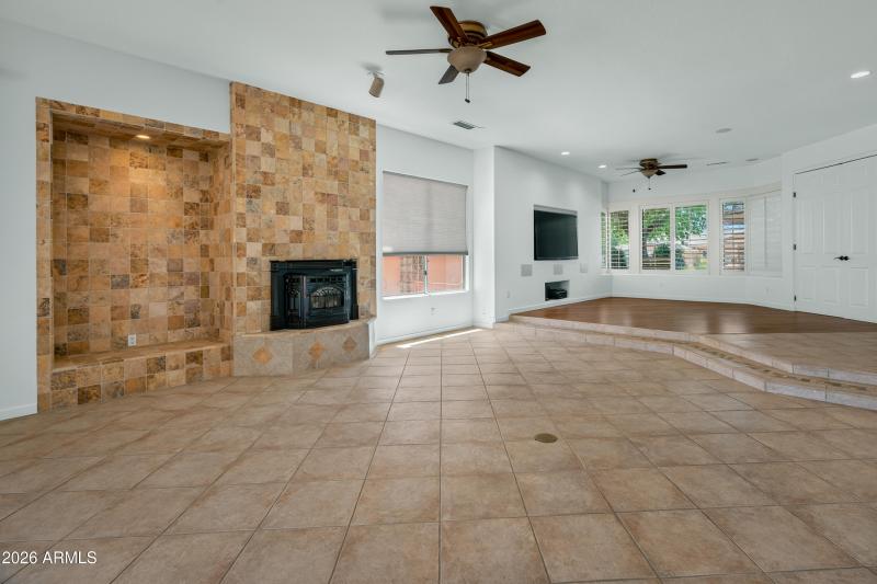 225 E Bighorn Court