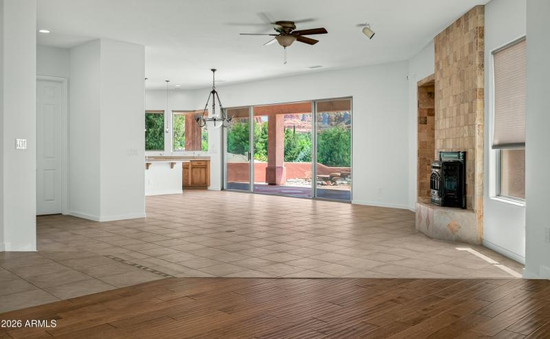 225 E Bighorn Court