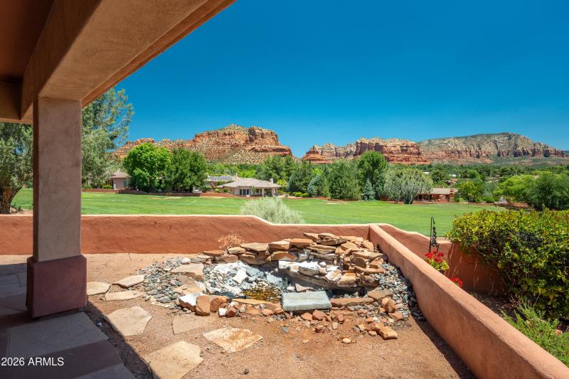 225 E Bighorn Court