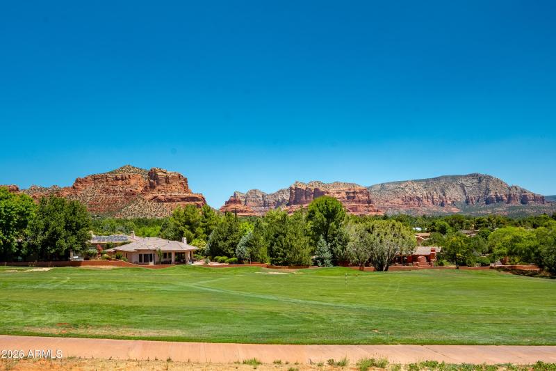 225 E Bighorn Court