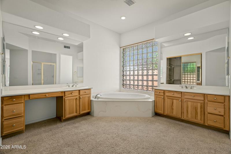 225 E Bighorn Court