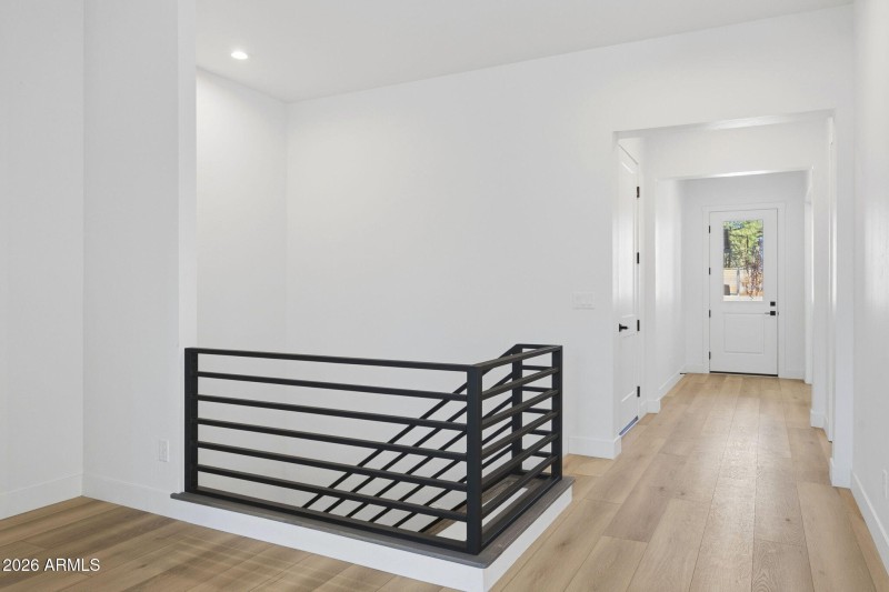 9-Foyer