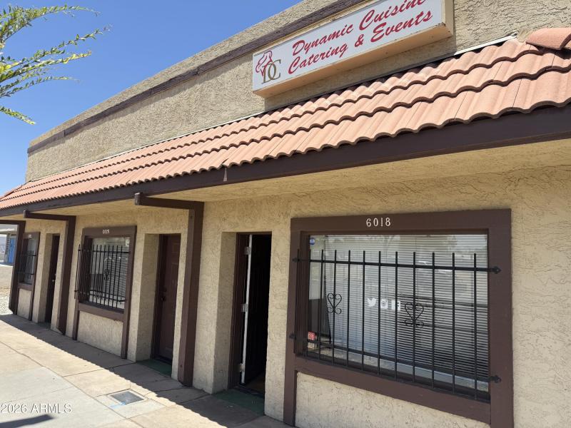 6018-6022 W Glendale Ave