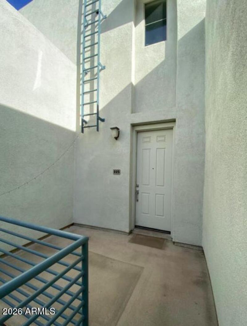 UPSTAIRS UNIT WITH PATIO