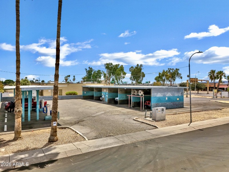 3118 W Indian School Rd-1
