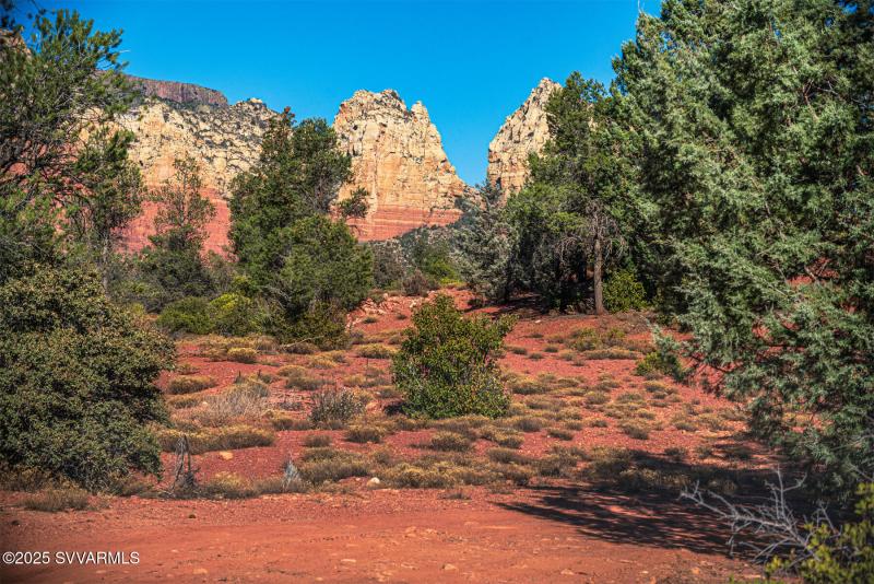 EXIT DRIVEWAY VIEW1 N