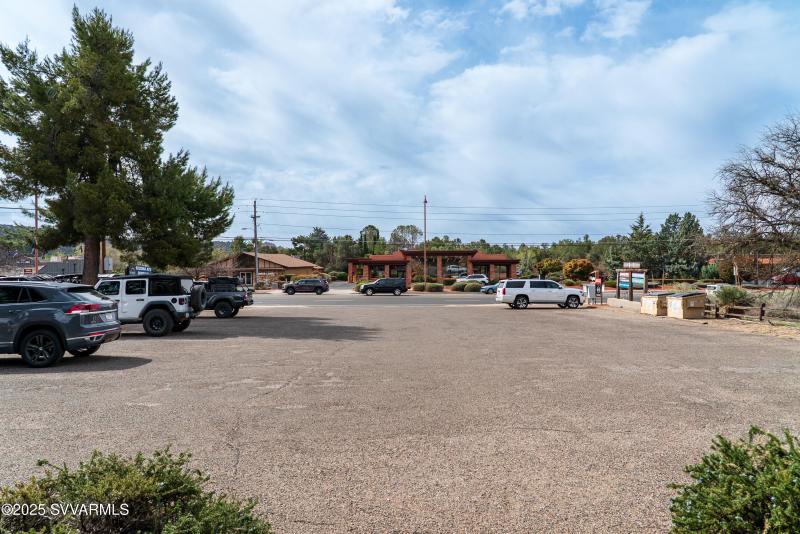 JL_2782SR89A-exteriors-04