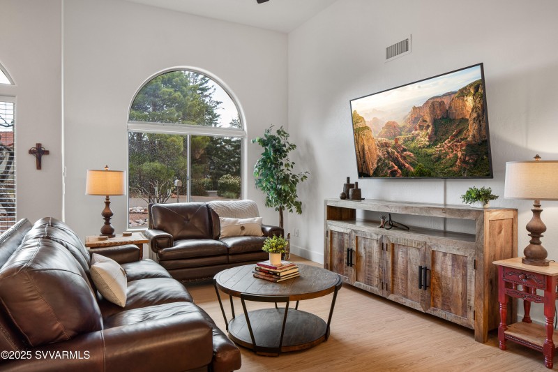 JL_100KaibabWay-interiors-CommonAreas-03