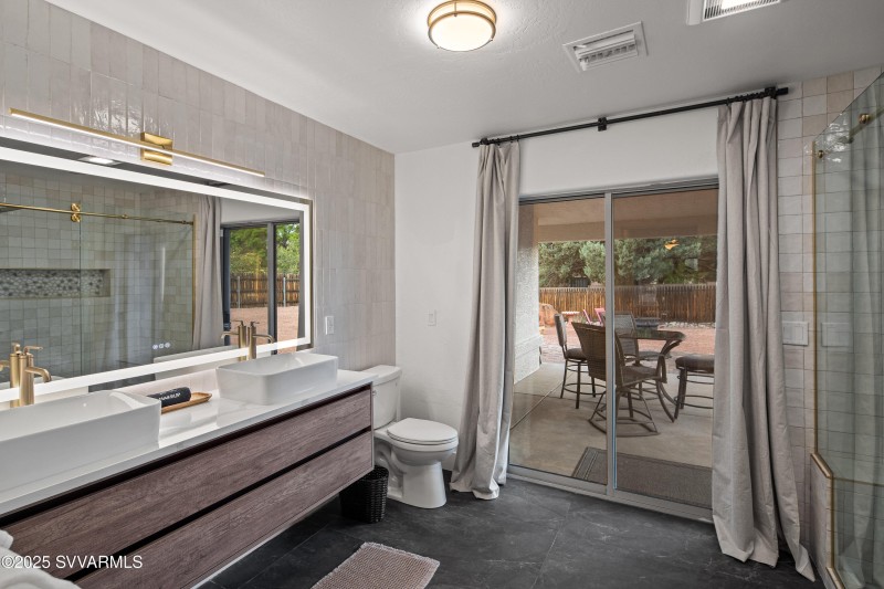 JL_100KaibabWay-interiors-PrimarySuite-0