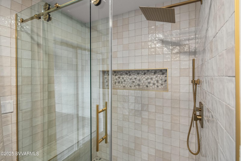 JL_100KaibabWay-interiors-PrimarySuite-0