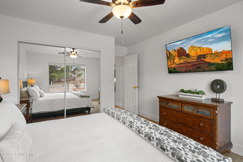 JL_100KaibabWay-interiors-Bedrooms-02